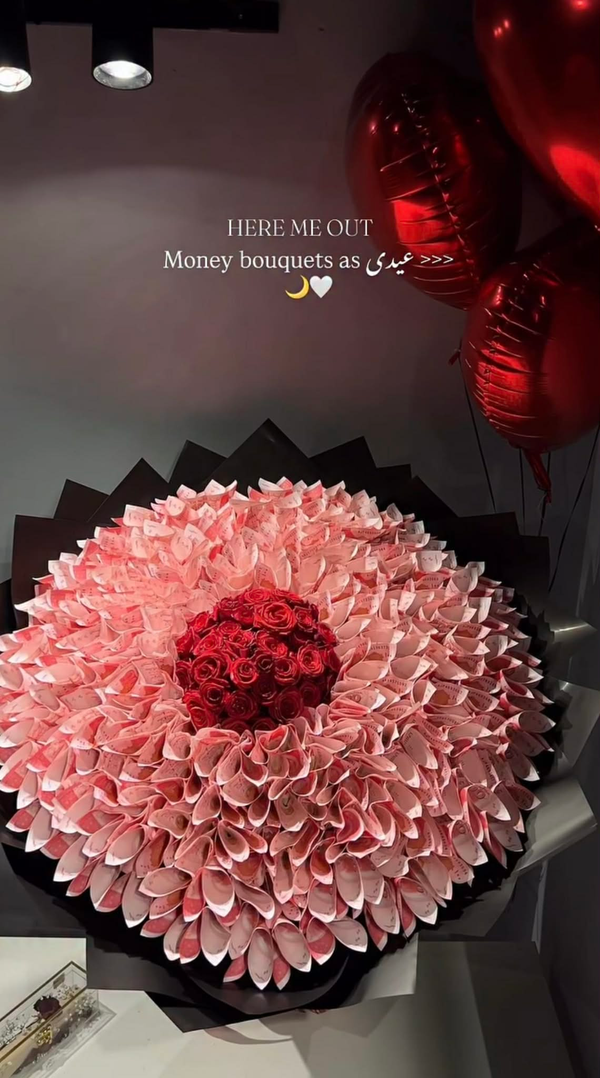 PKR 50,000 luxury Eid money bouquet made with 100 rupee notes and premium wrapping