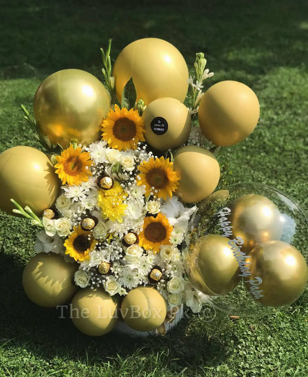 Luxury fresh flower and helium balloon bouquet for birthday and celebration delivery in Islamabad Pakistan