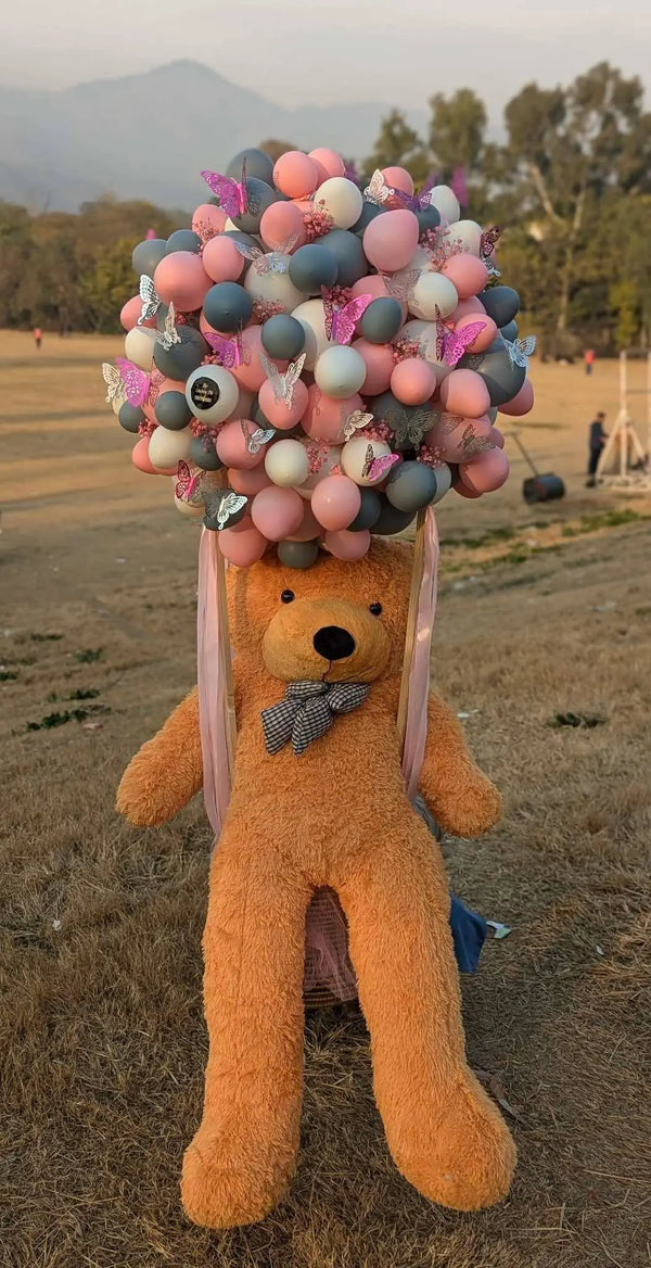 4 foot teddy bear in oversized balloon basket gift for delivery in Islamabad and Lahore